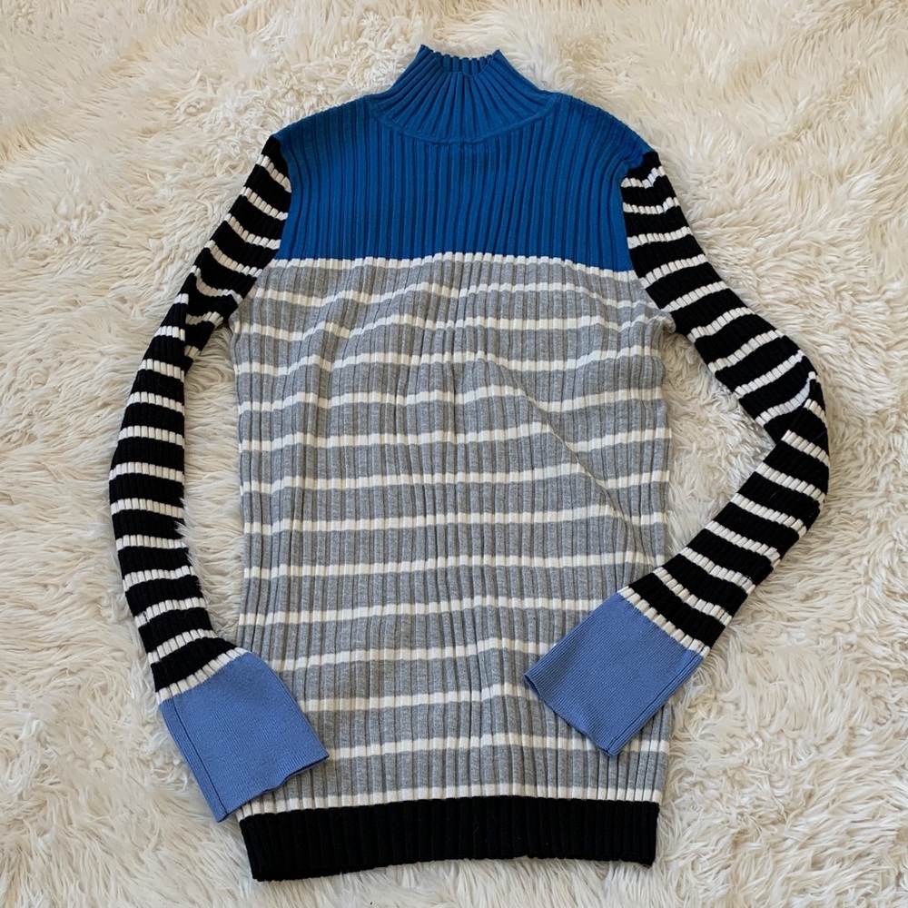 Loft sweater size M